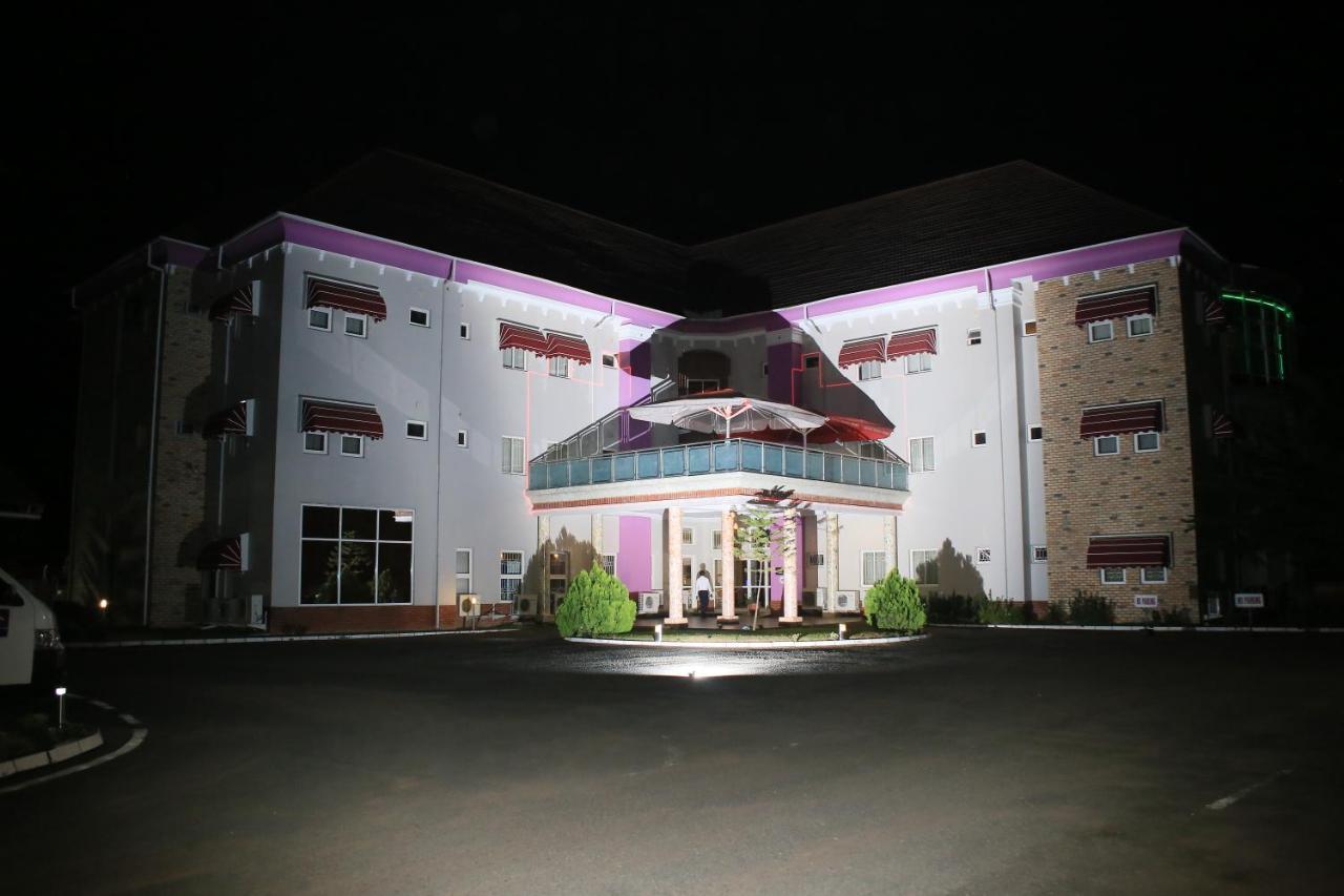 Oxygen Holiday Resort Owerri Ngoại thất bức ảnh