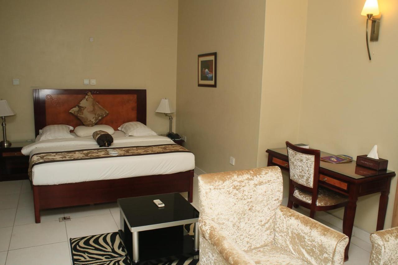 Oxygen Holiday Resort Owerri Ngoại thất bức ảnh