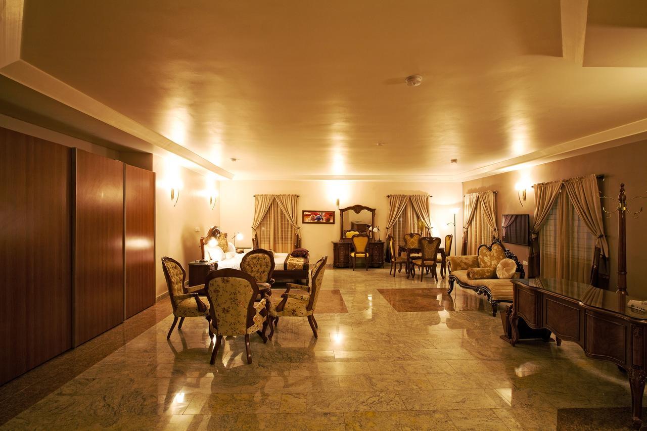 Oxygen Holiday Resort Owerri Ngoại thất bức ảnh